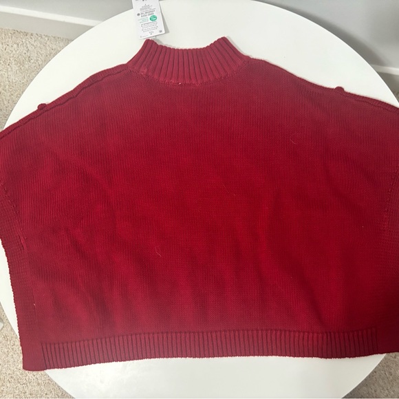 🆕 Carter’s 2T Red Bobble Poncho - Picture 3 of 4